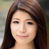 栞菜真奈美