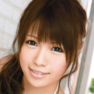 込山莉香