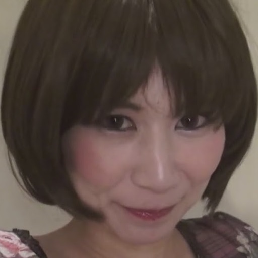 花田真央
